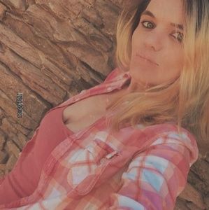 Meet your Posher, Korina